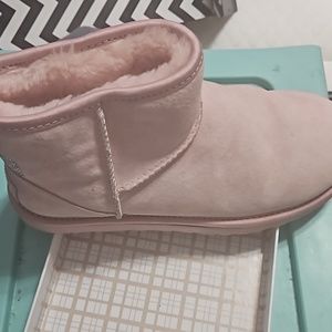 Brand new UGG boots They Are PINk